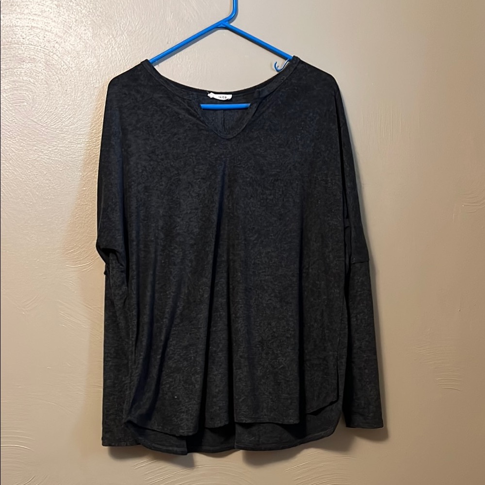 Black Relaxed Long Sleeve Blouse